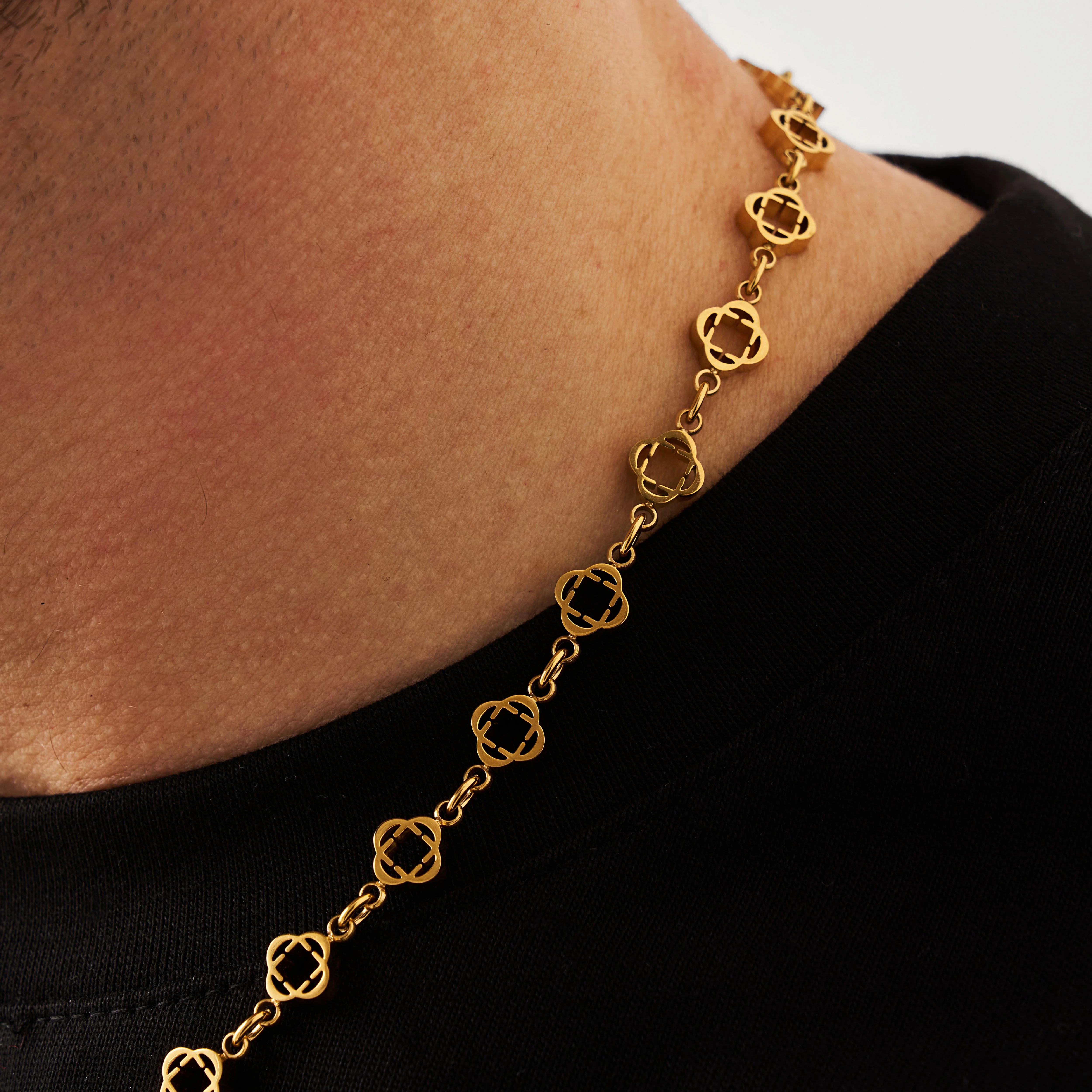 Clover Link Necklace (Gold) - Image 5
