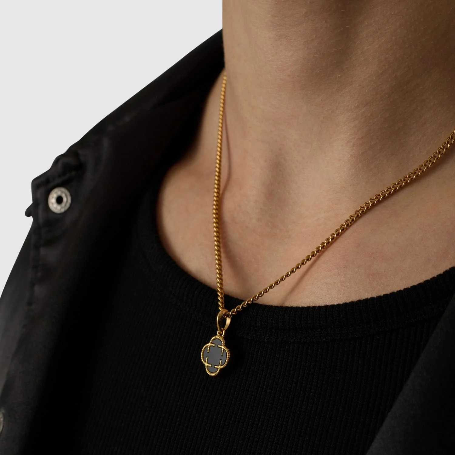Onyx Clover Stone Pendant (Gold) - Image 7
