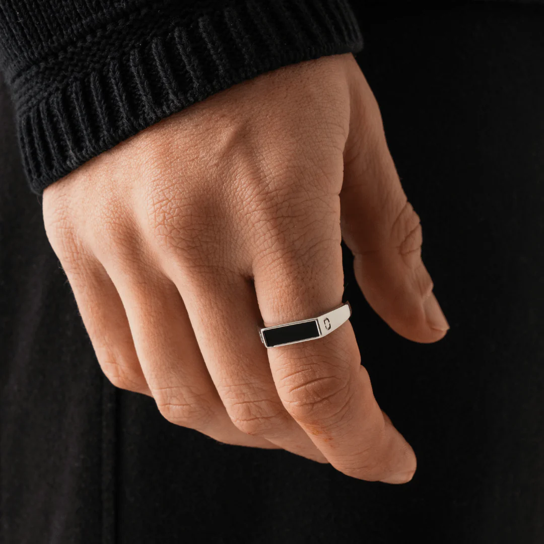 Onyx Rectangle Stone Signet Ring (Silver) - Image 2